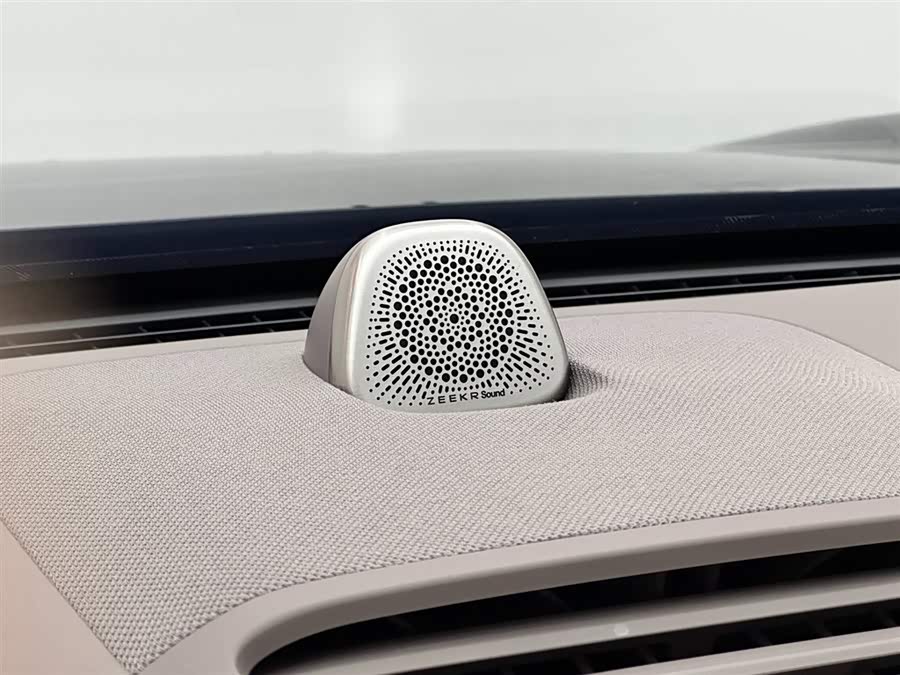 极氪 极氪7X 2025 汽车图片 #18