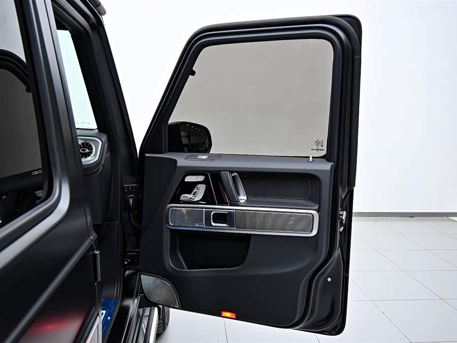 Mercedes-Benz G Class 2024 изображение автомобиля #18