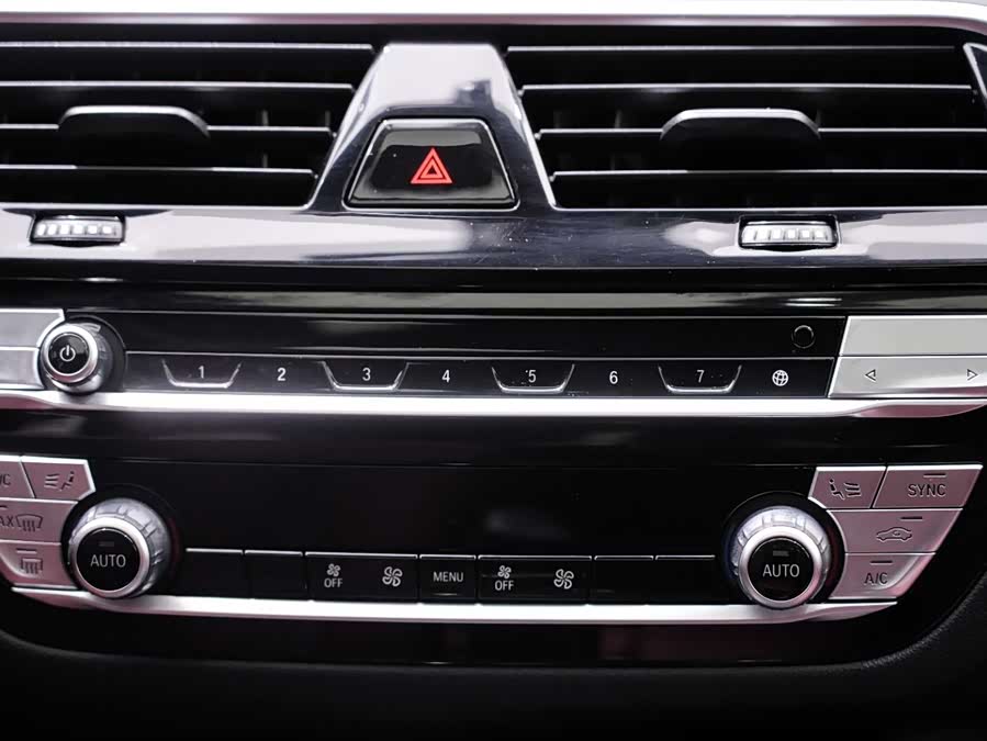 BMW 5 Series 2022 car image #18