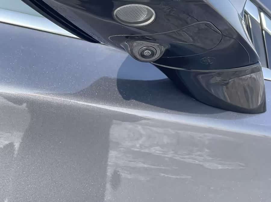 BYD Tang 2022 car image #18