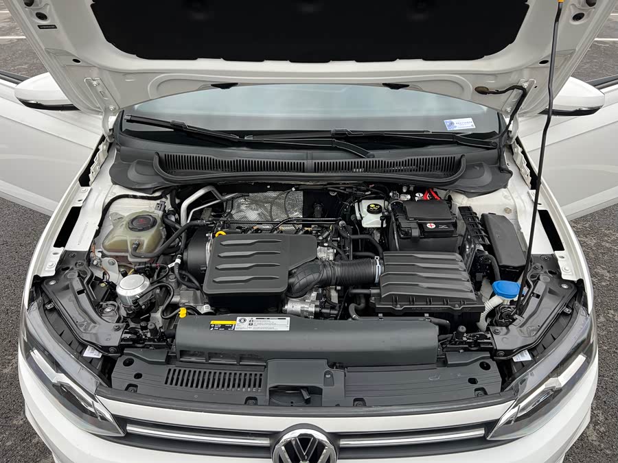Volkswagen Polo 2020 car image #18
