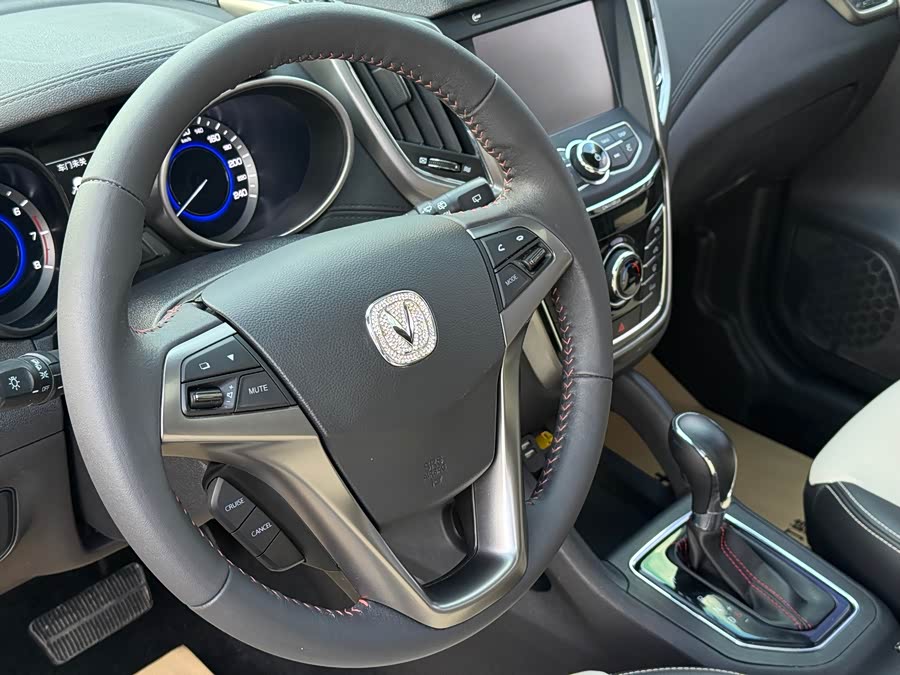 Changan CS35 2018 immagine di auto #18