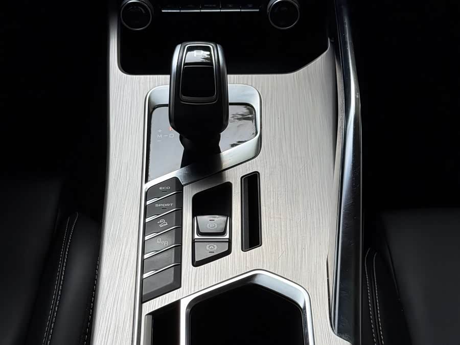 GEELY Coolray 2019 #18 GEELY Coolray 2019 car image #18