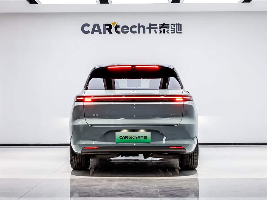 Li L6 2025 image de voiture #18