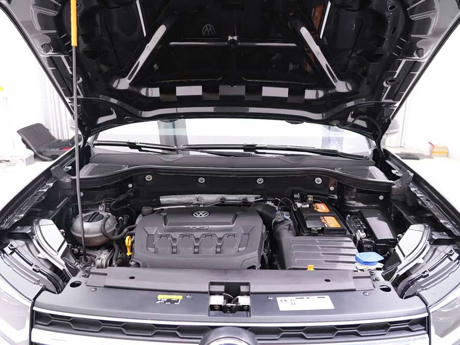 Volkswagen Tharu 2020 car image #18