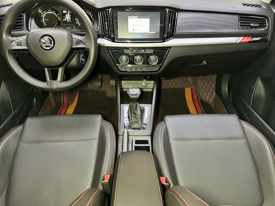 Skoda Kamiq 2023 #18 Skoda Kamiq 2023 car image #18