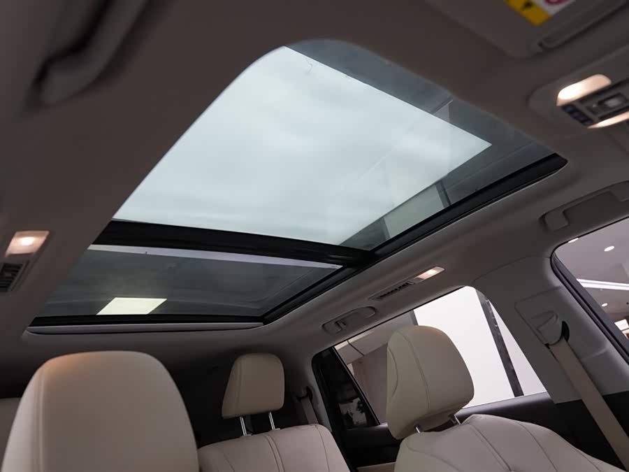 Toyota Highlander 2022 car image #18