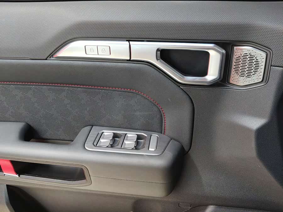 Jetour Traveller 2025 car image #18