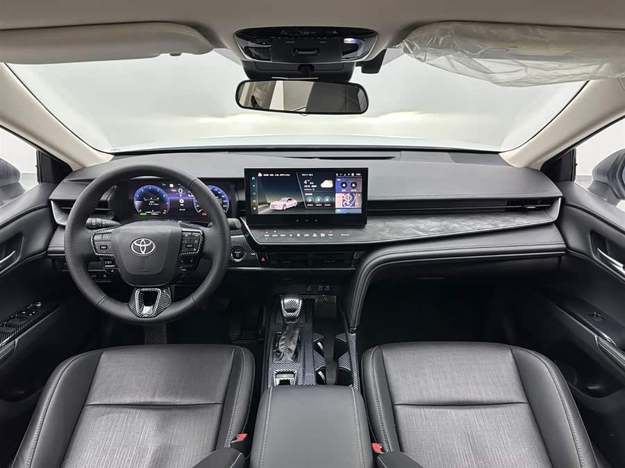 Toyota Camry 2025 صورة سيارة #18