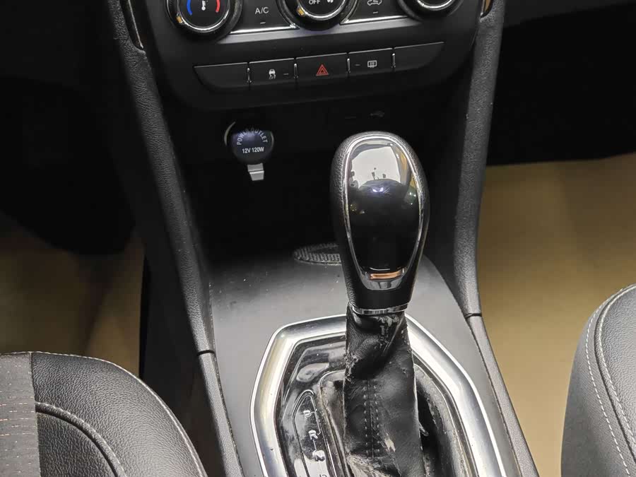 Chery Tiggo 3x 2018 car image #18