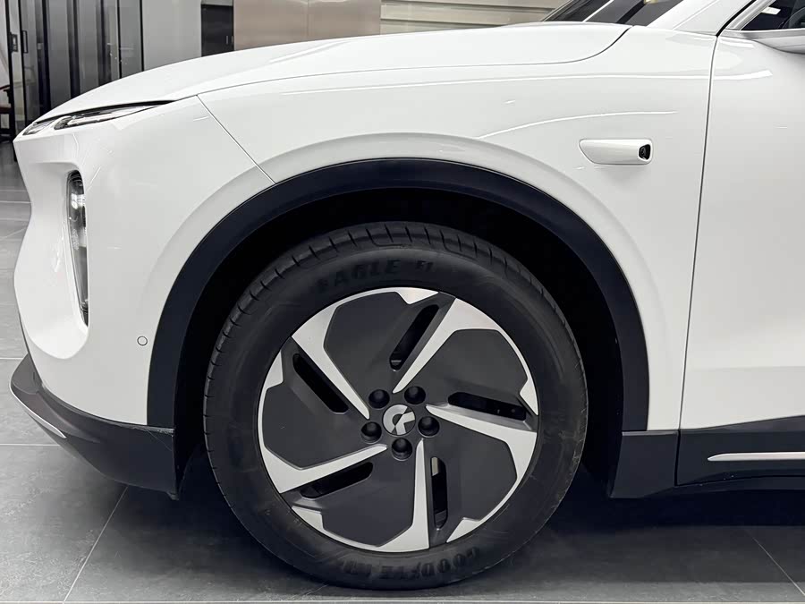 蔚来 蔚来EC6 2024 汽车图片 #18