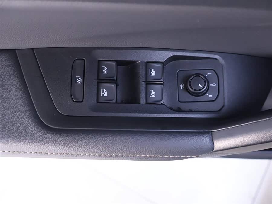 Volkswagen Lavida 2018 immagine di auto #18
