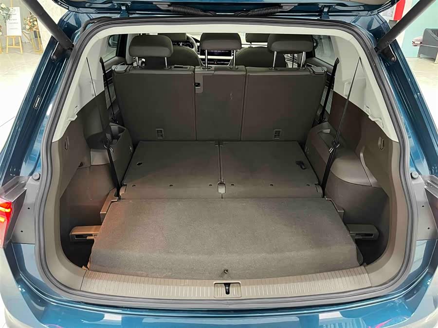 Volkswagen Tiguan L 2021 #18 Volkswagen Tiguan L 2021 car image #18