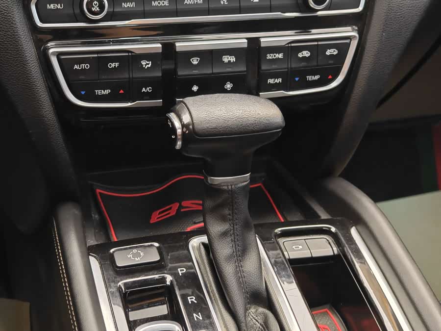 GAC Trumpchi GS8 2017 car image #18