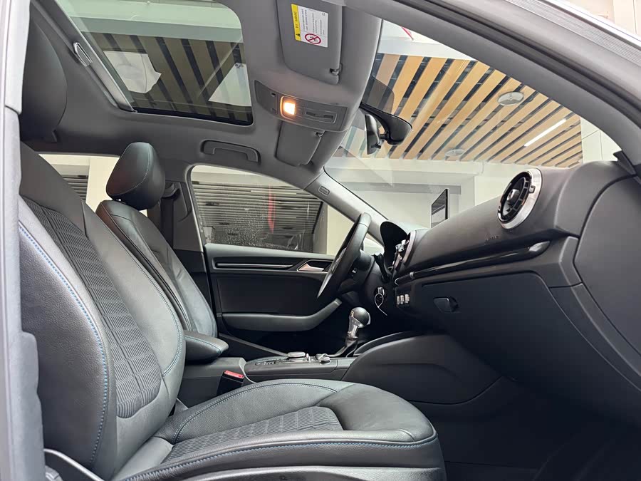 Audi A3 2020 car image #18