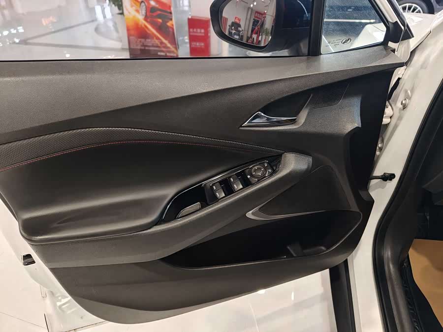 Chevrolet Orlando 2019 #18 Chevrolet Orlando 2019 car image #18