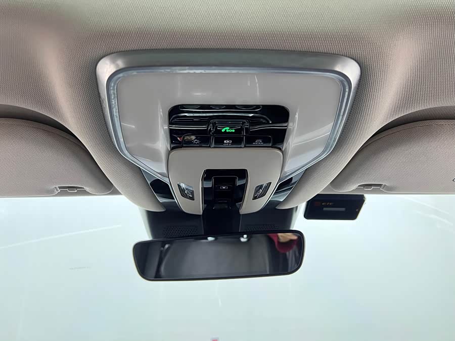 HongQi H9 2021 car image #18