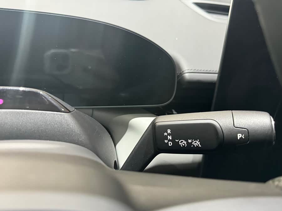 极氪 极氪007 2024 汽车图片 #18