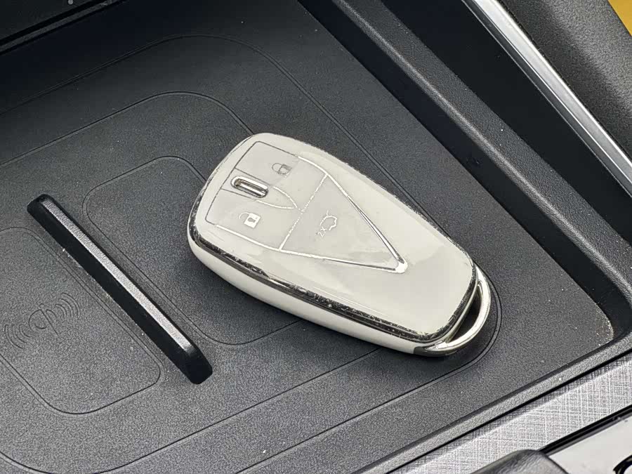 Changan UNI-T 2022 car image #18