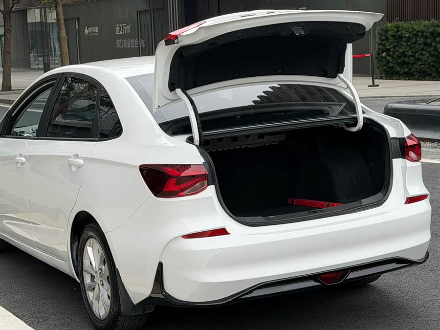 Chevrolet Monza 2023 immagine di auto #18