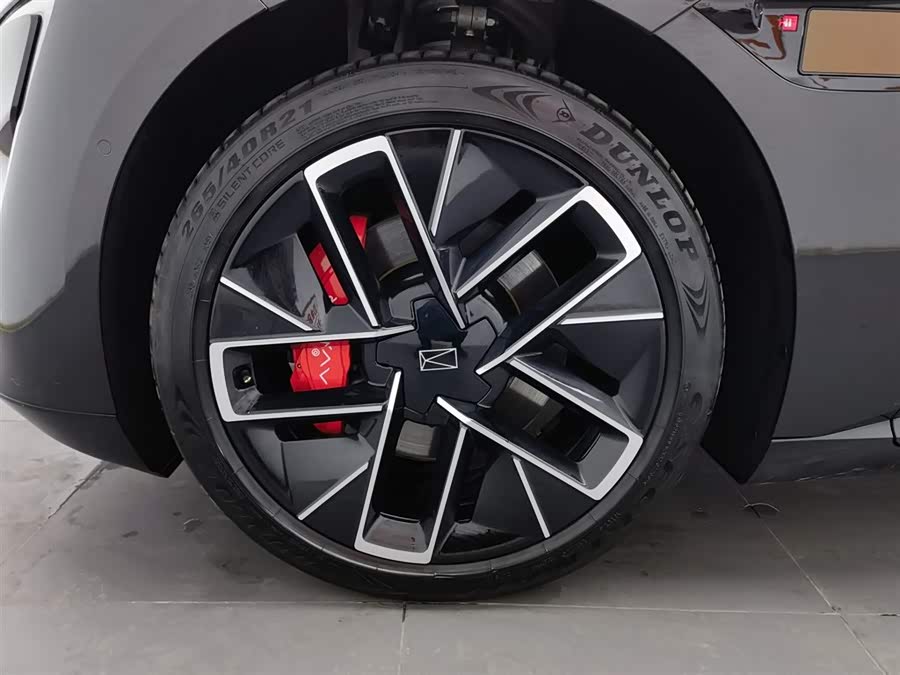 Avatr 12 2025 car image #18