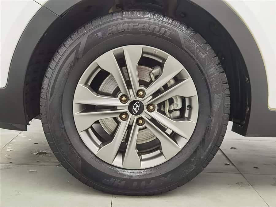 Hyundai Santa Fe 2014 car image #18