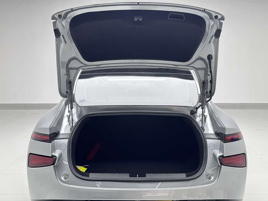 Xpeng P7 2022 image de voiture #18