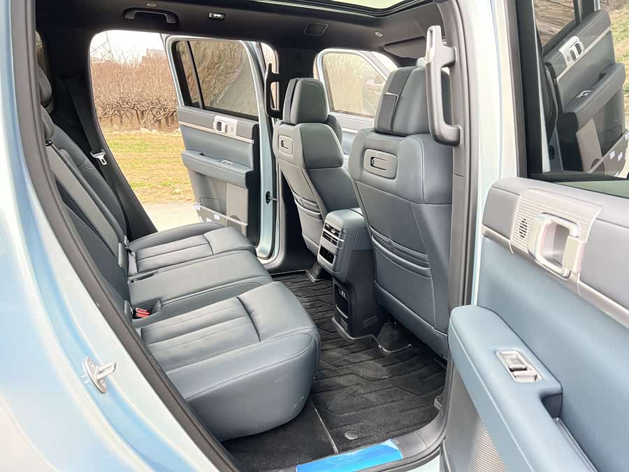 FangChengBao Tiger 7 2025 car image #18