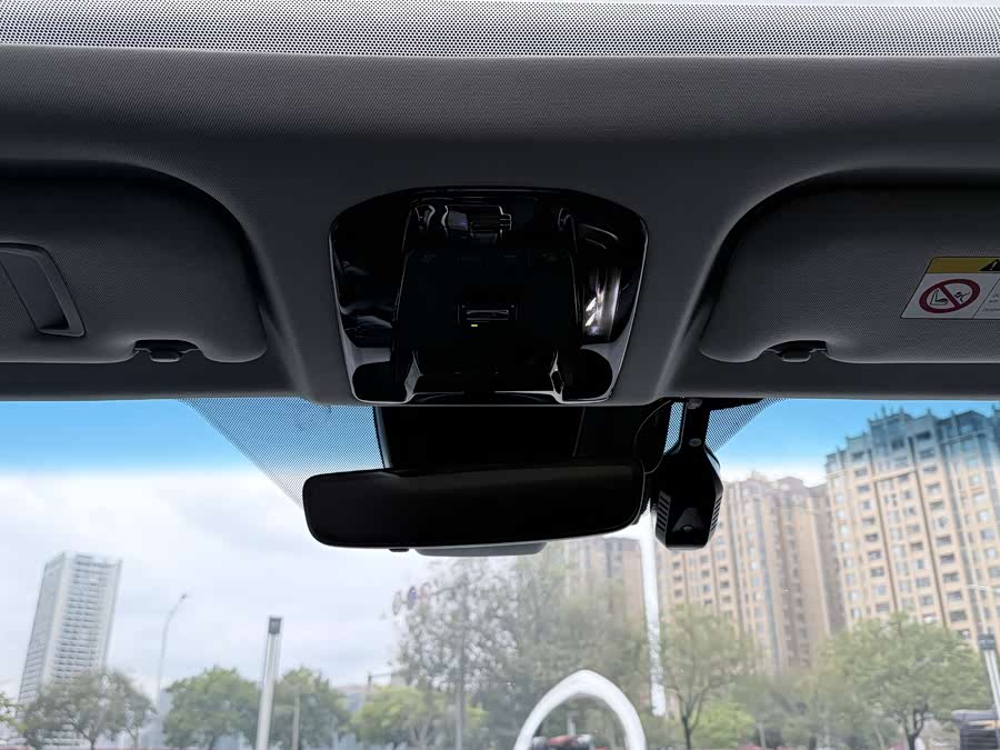 Toyota Venza 2023 car image #18