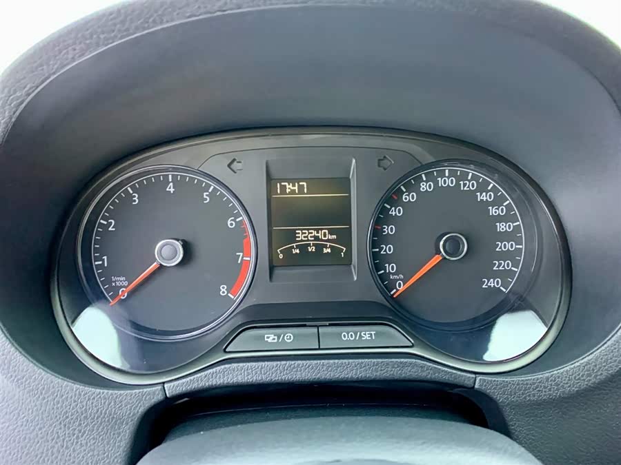 Volkswagen Polo 2019 immagine di auto #18