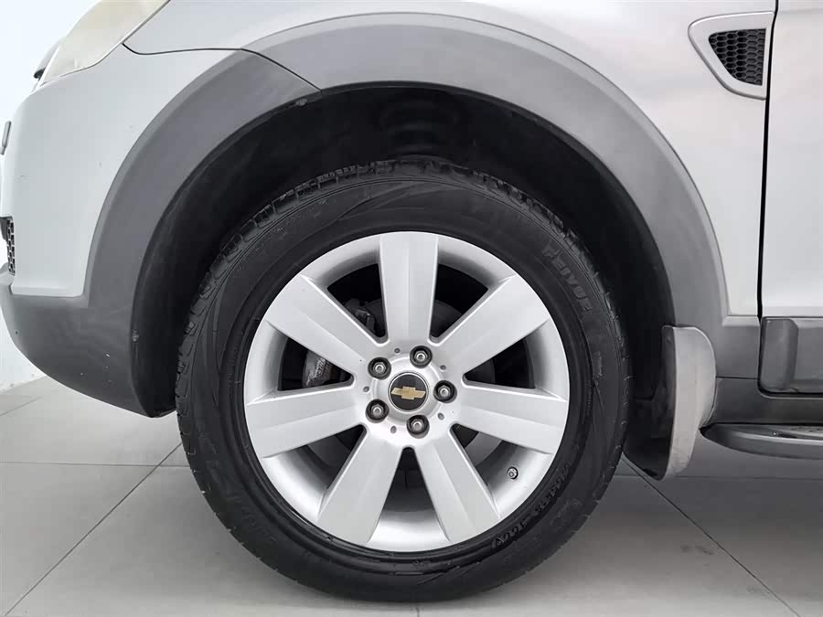 Chevrolet Captiva (Imported) 2010 car image #18