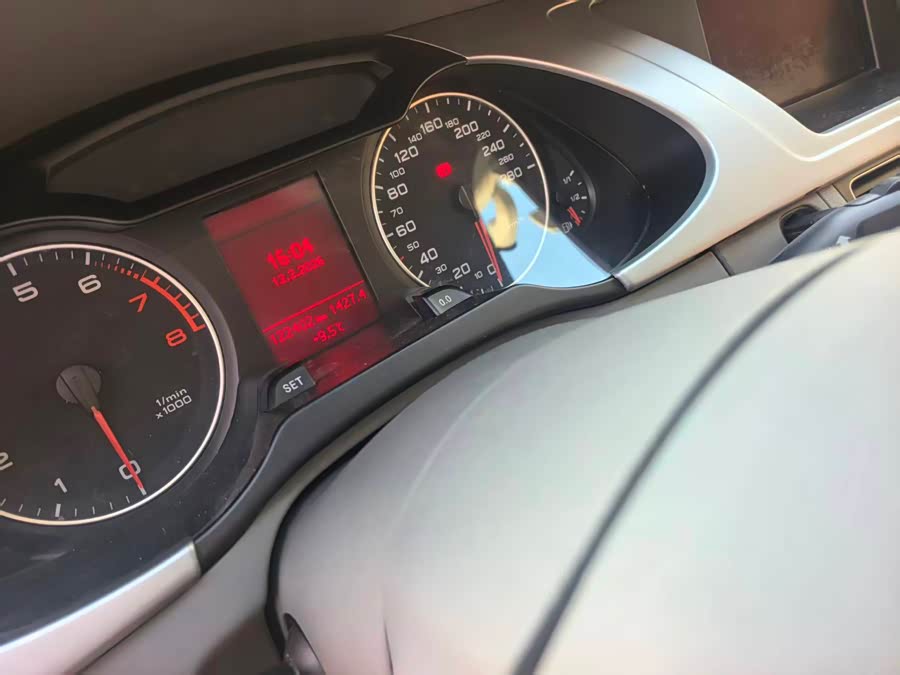 奥迪 奥迪A4L 2012 汽车图片 #18