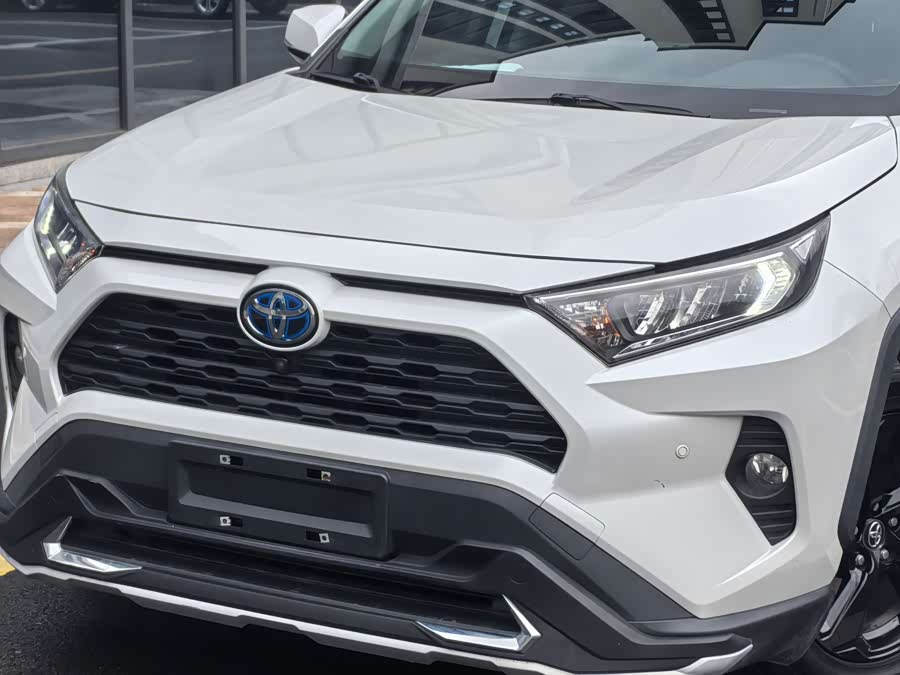 Toyota RAV4 Hybird E+ 2021 immagine di auto #18