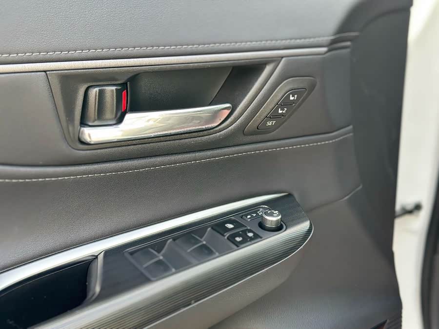 Toyota Harrier 2023 immagine di auto #18