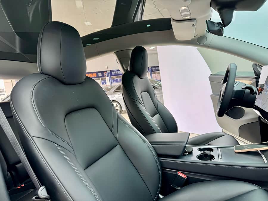 特斯拉 Model Y 2021 汽车图片 #18