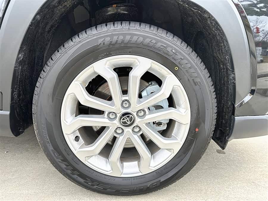 Toyota Frontlander 2025 car image #18