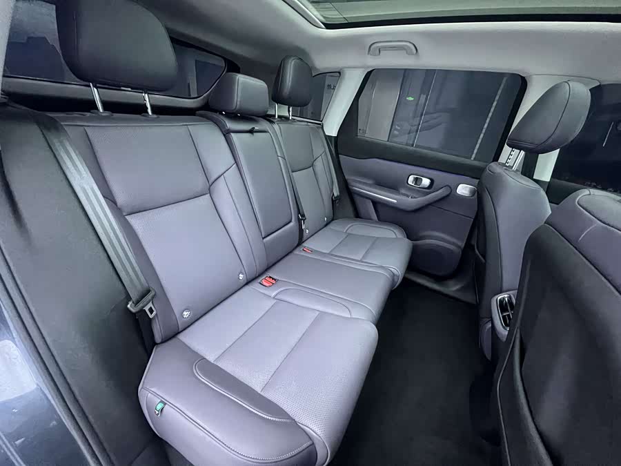 零跑汽车 零跑C10 2025 汽车图片 #18