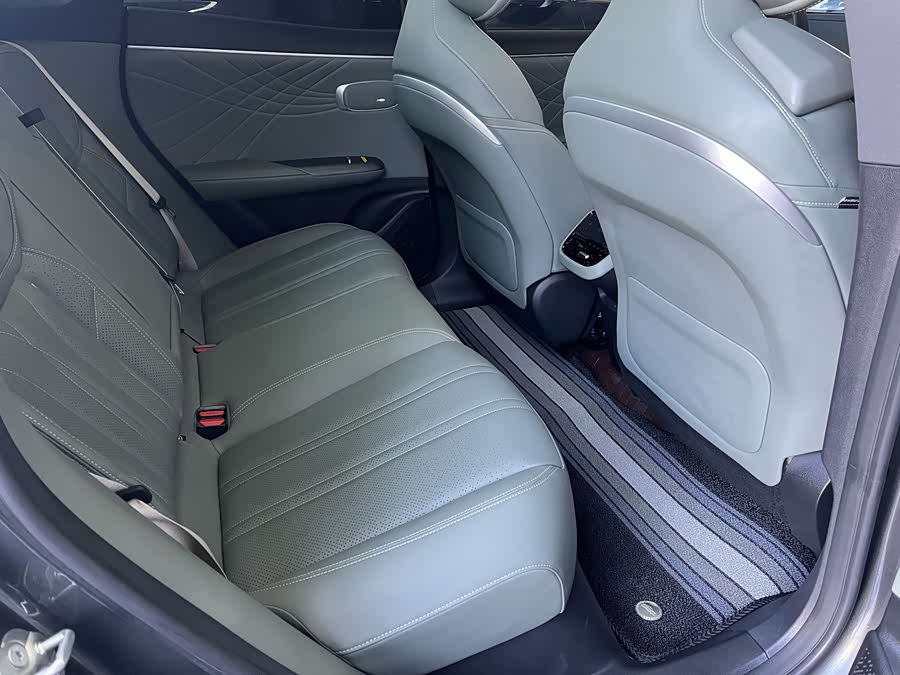 Deepal S07 2025 image de voiture #18