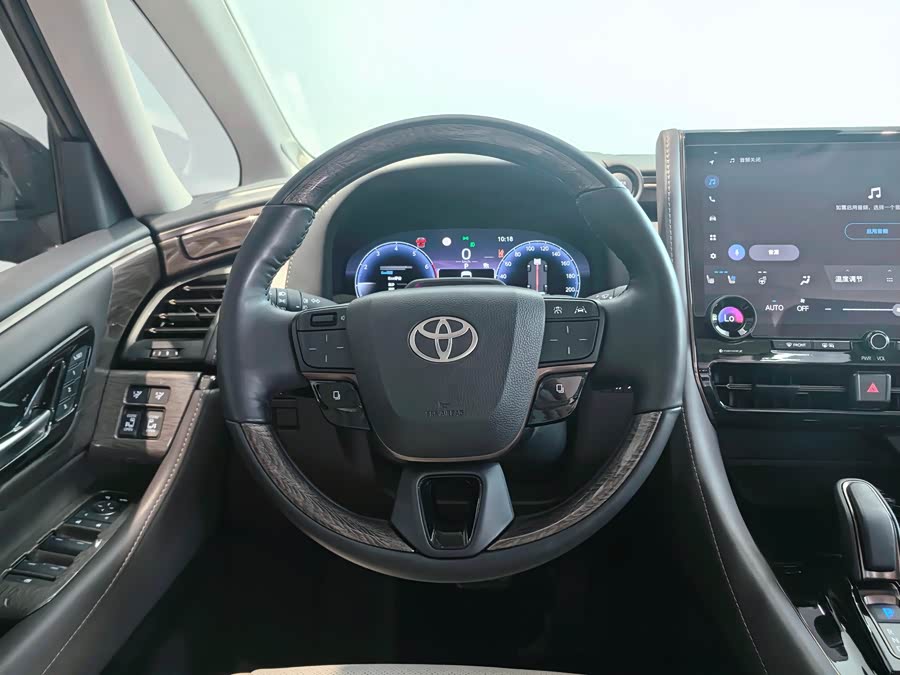 Toyota Alphard 2024 image de voiture #18