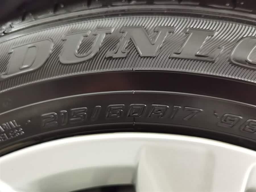 Toyota Izoa 2022 car image #18