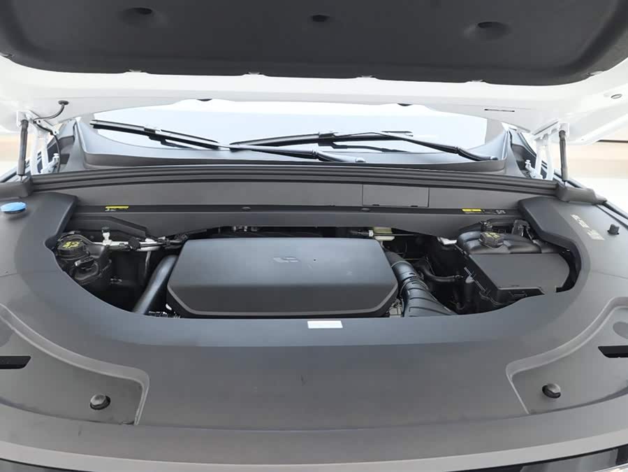 Li L7 2025 صورة سيارة #18