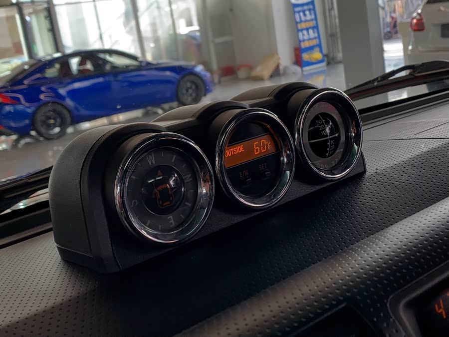 Toyota FJ Cruiser 2009 immagine di auto #18