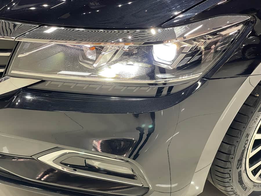 Volkswagen Passat 2020 car image #18