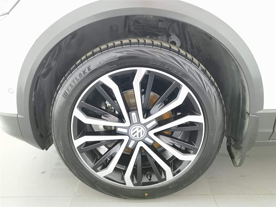 Volkswagen T-Roc 2026 car image #18