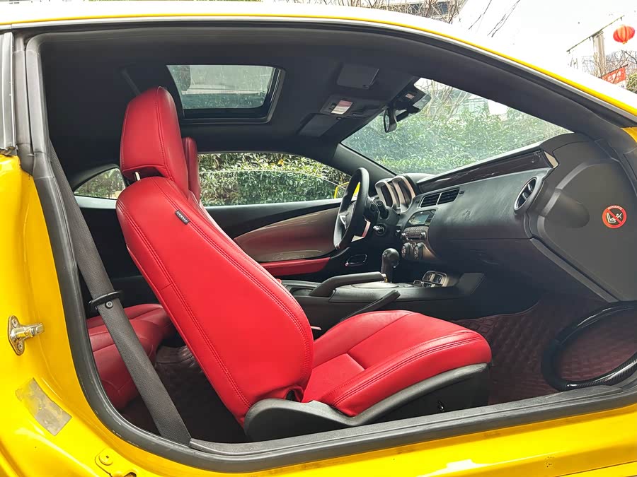 Chevrolet Camaro 2011 car image #18