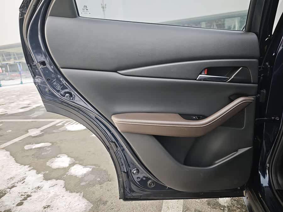 Mazda CX-30 2022 car image #18