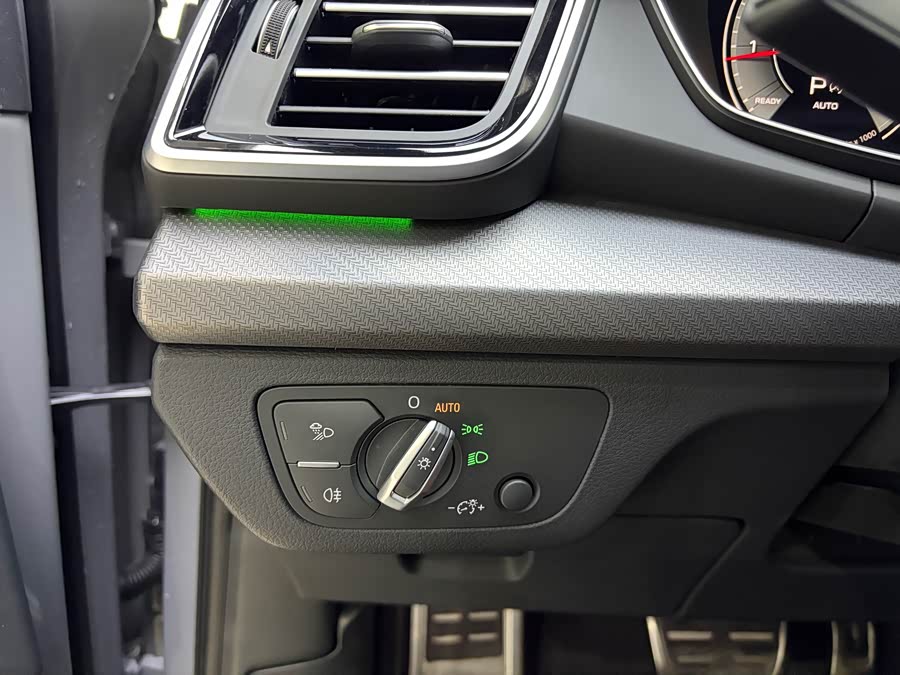 Audi Q5L 2024 imagem de carro #18