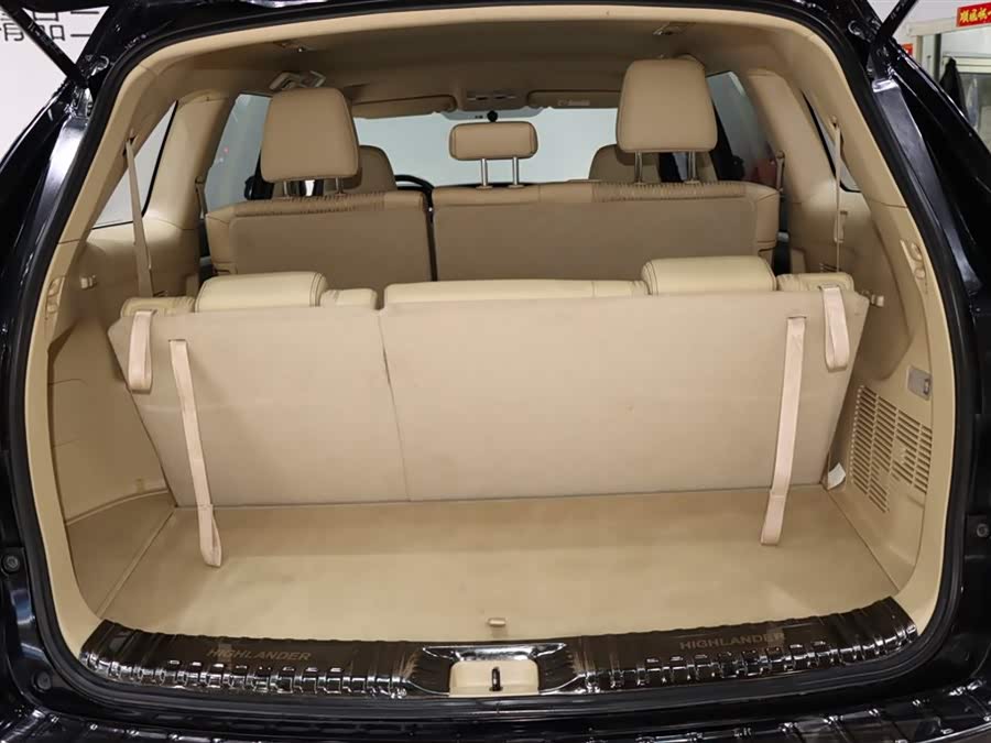 Toyota Highlander 2021 car image #18