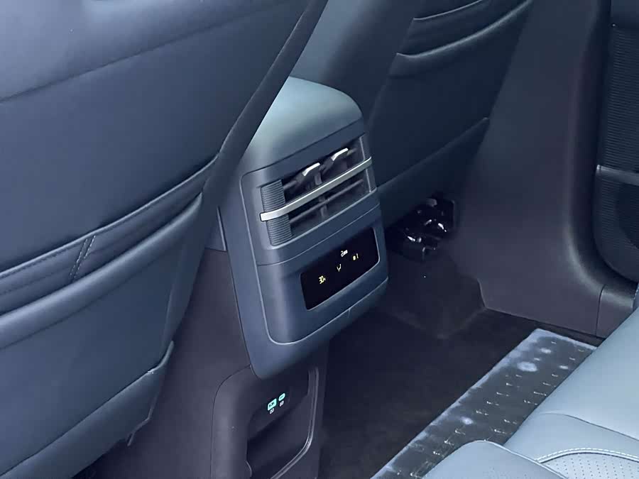 FangChengBao Tiger 7 2025 car image #18