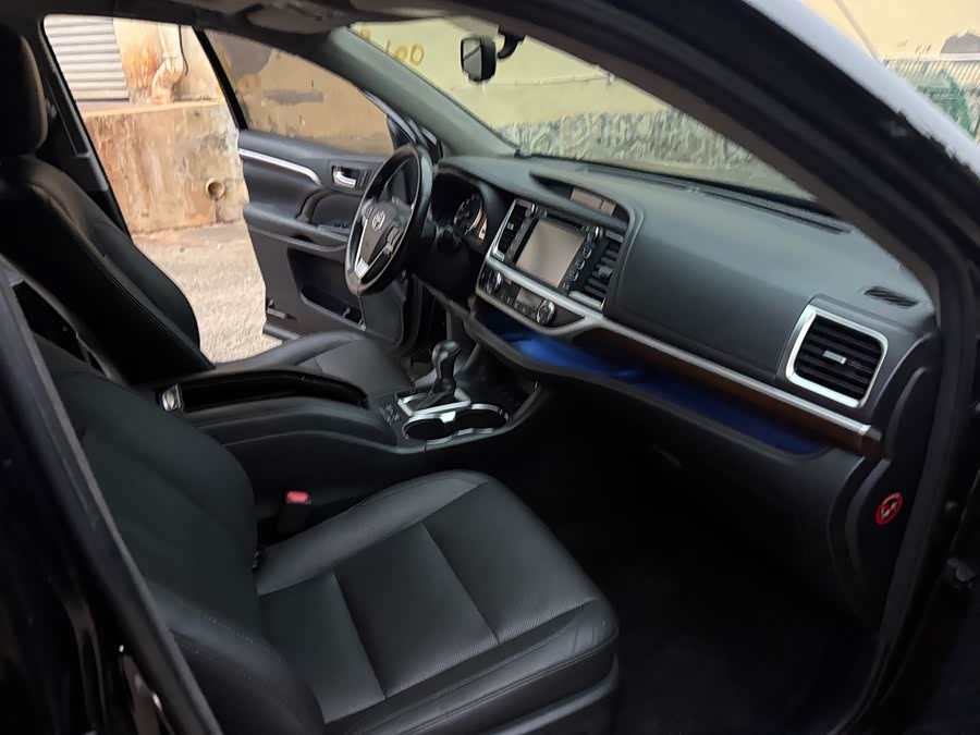 Toyota Highlander 2016 car image #18